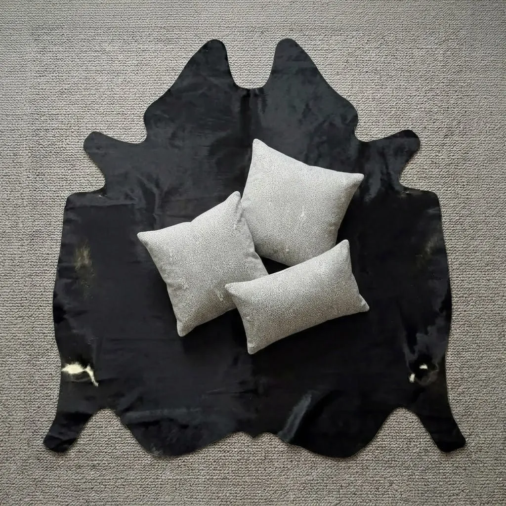Black and White Cowhide Rug – 5'-9" x 5'-9" - Image 3